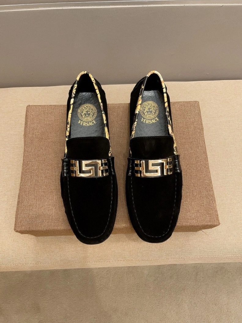 StreetReady Gxvxnchy Leather Shoes 152824