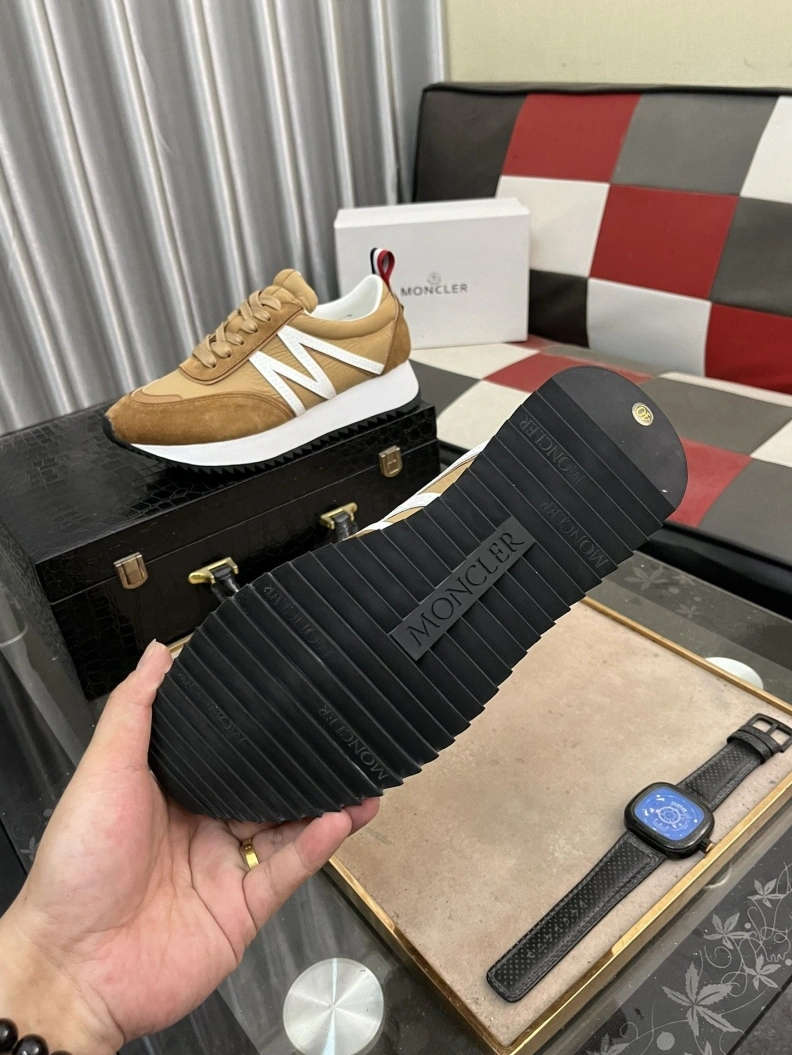Comfortable Mxnclxr Sneakers 197510