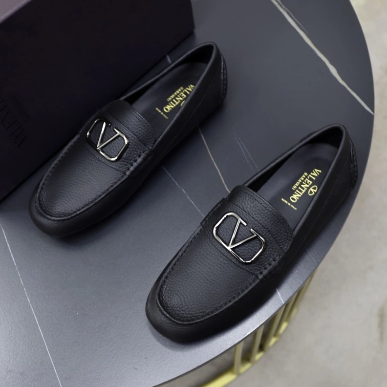 Trendsetting Vxlxntino Leather Shoes 229231