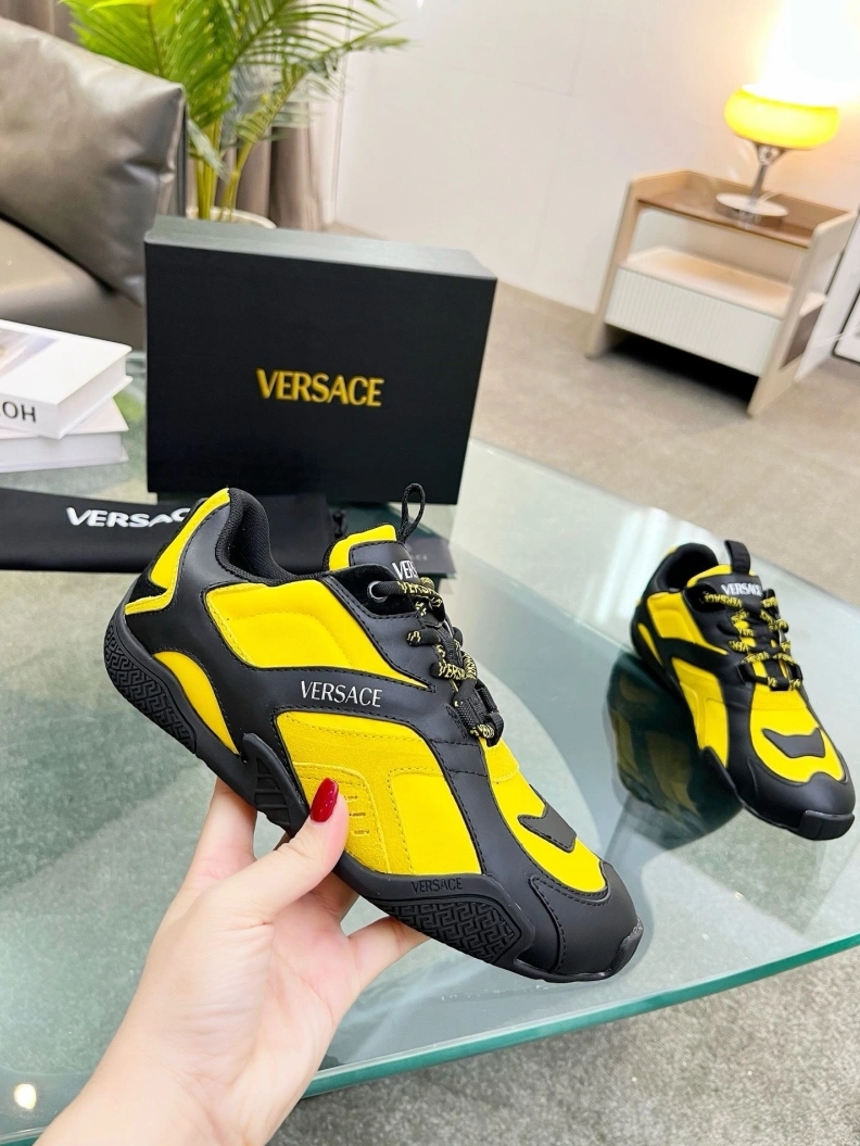 Bold Gxvxnchy Sneakers 152696