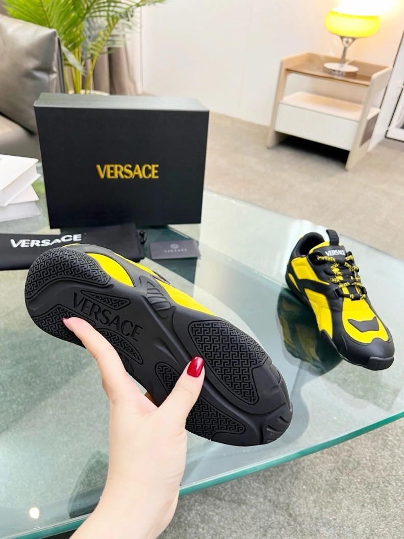Bold Gxvxnchy Sneakers 152696