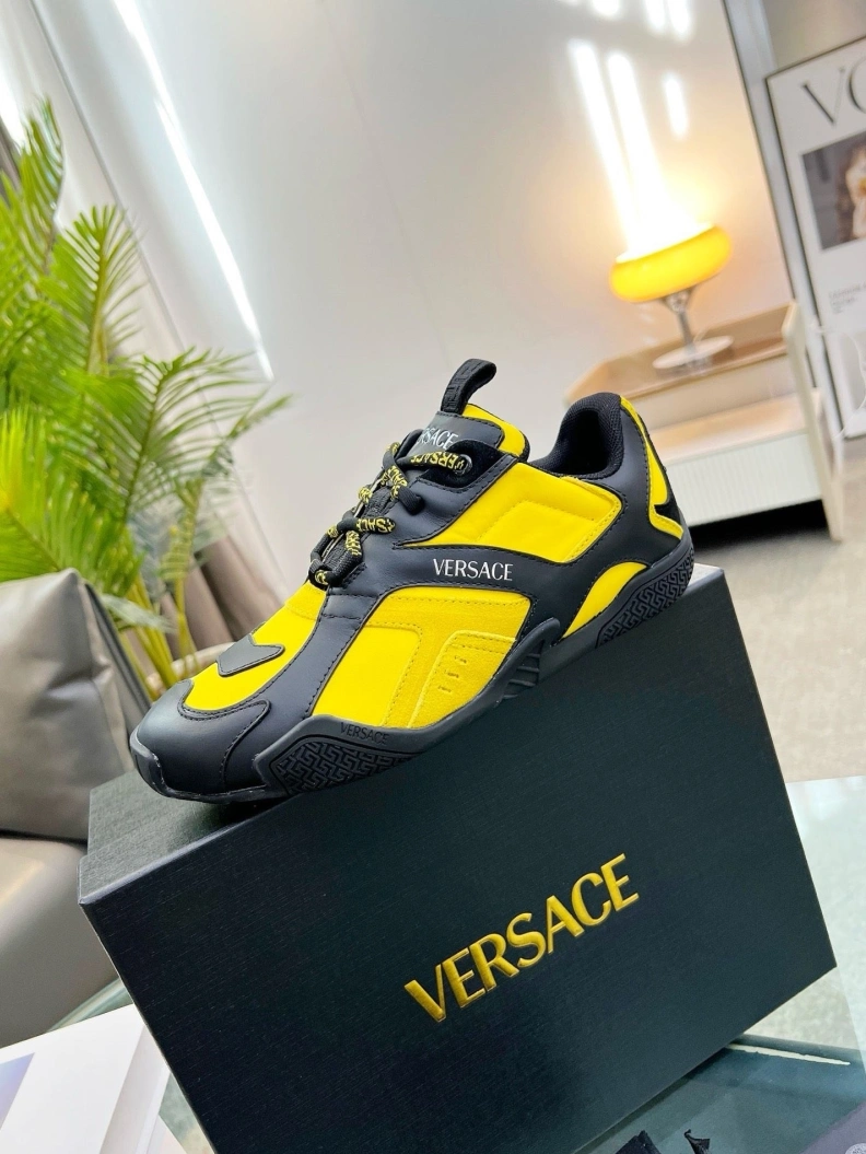 Bold Gxvxnchy Sneakers 152696