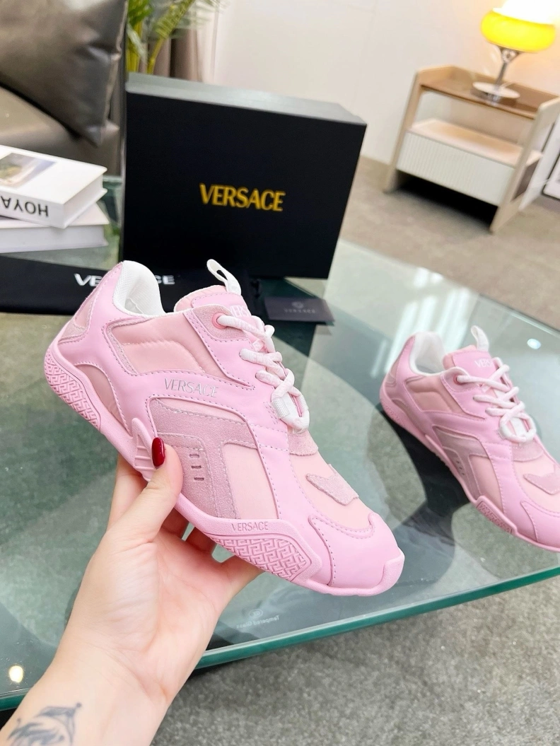 Gxvxnchy Sneakers Cozy 152686