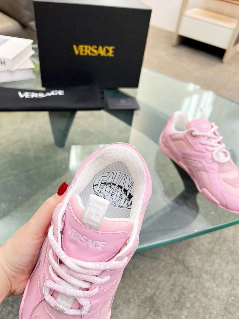 Gxvxnchy Sneakers Cozy 152686