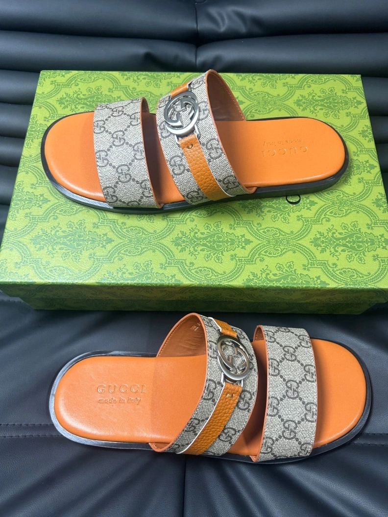 EyeCatching Gxccx Slippers 156607