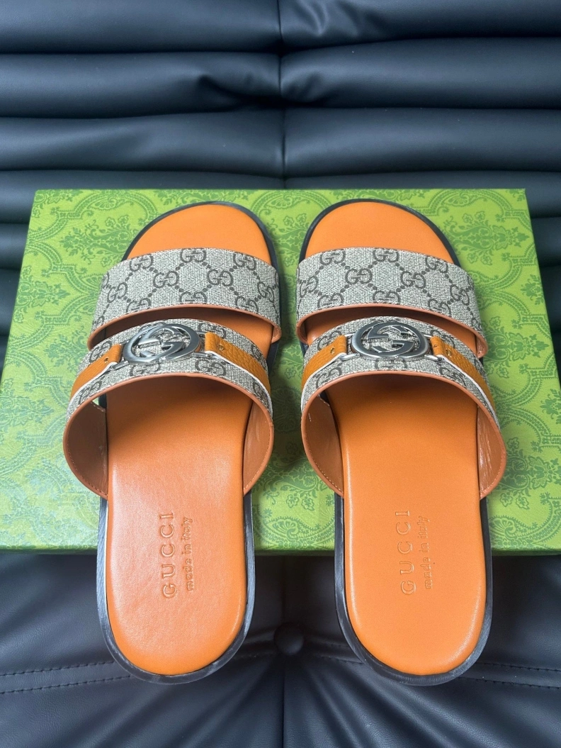 EyeCatching Gxccx Slippers 156607