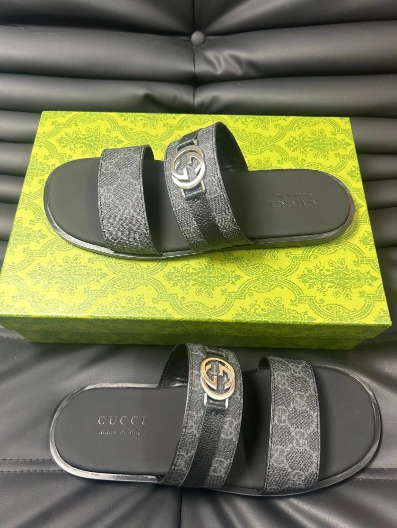 WellDesigned Gxccx Slippers 156594