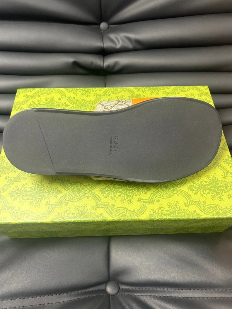 Gxccx Slippers Sophisticated 156591