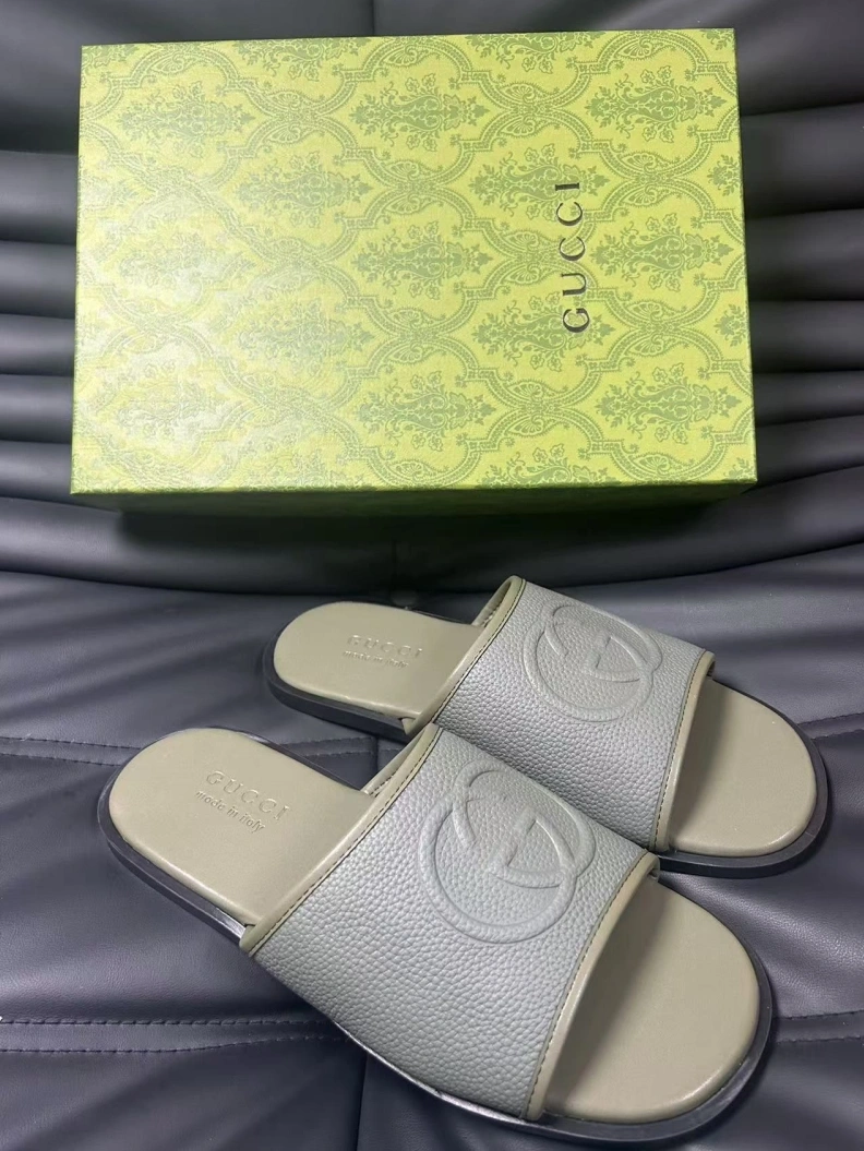 Resilient Gxccx Slippers 156585