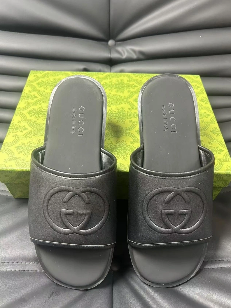 Affordable Gxccx Slippers 156582