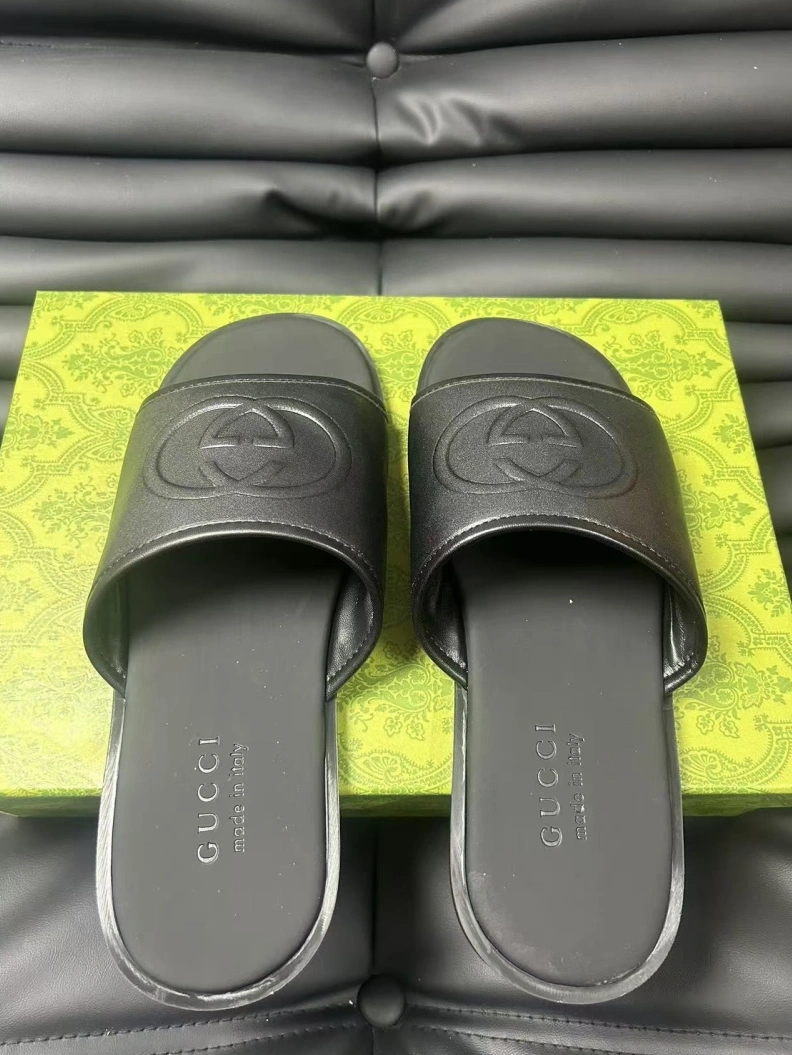 Affordable Gxccx Slippers 156582