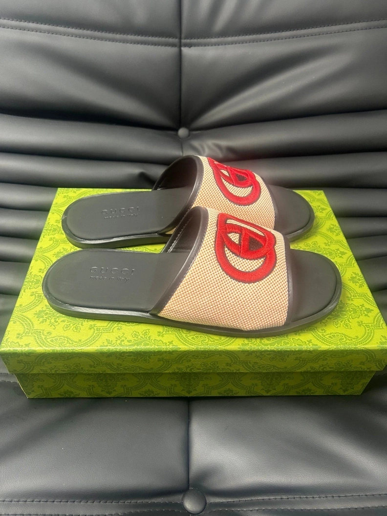 Bold Gxccx Slippers 156574
