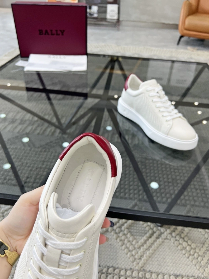 Vibrant Othxr Sneakers 211708