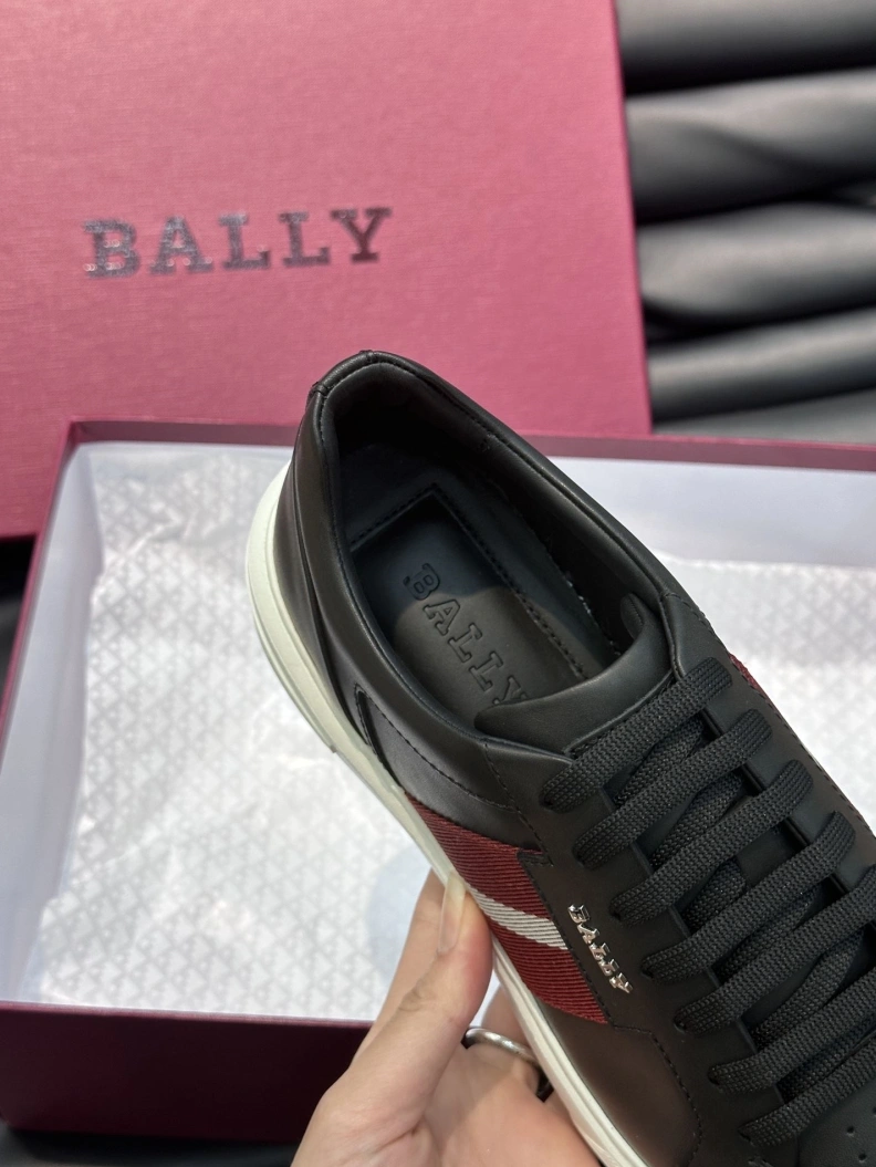 Resilient Othxr Sneakers 211700