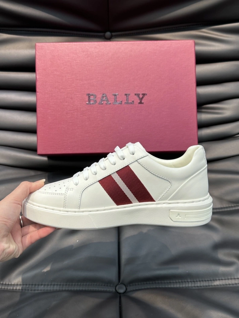 WellDesigned Othxr Sneakers 211702