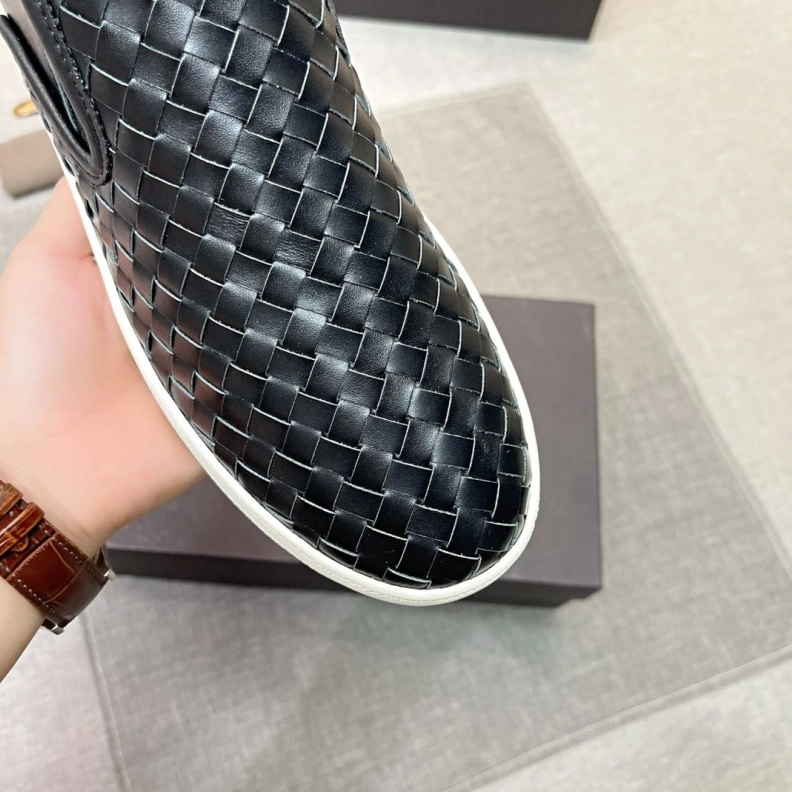 Versatile Othxr Sneakers 211669