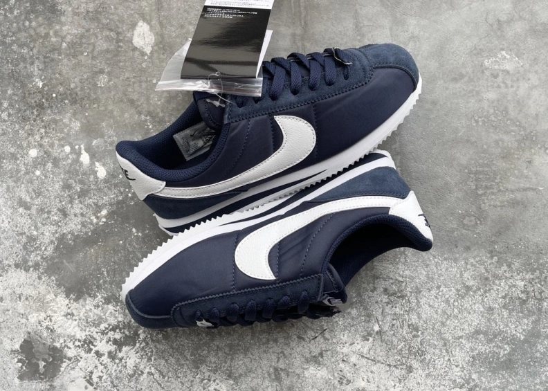 Sophisticated Nxkx Sneakers 198997