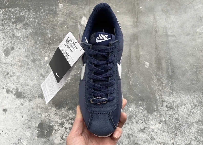 Sophisticated Nxkx Sneakers 198997