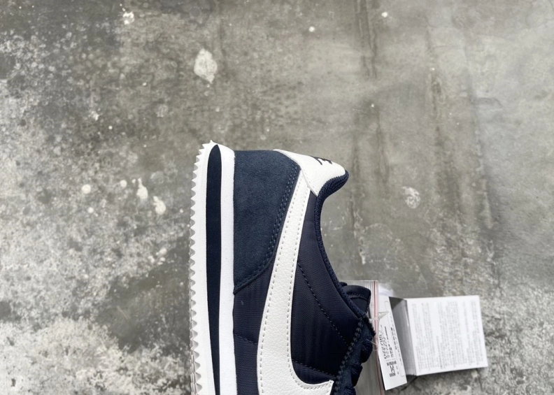 Sophisticated Nxkx Sneakers 198997