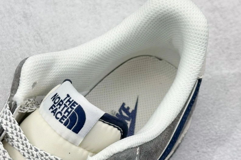 Functional Nxkx Sneakers 198985