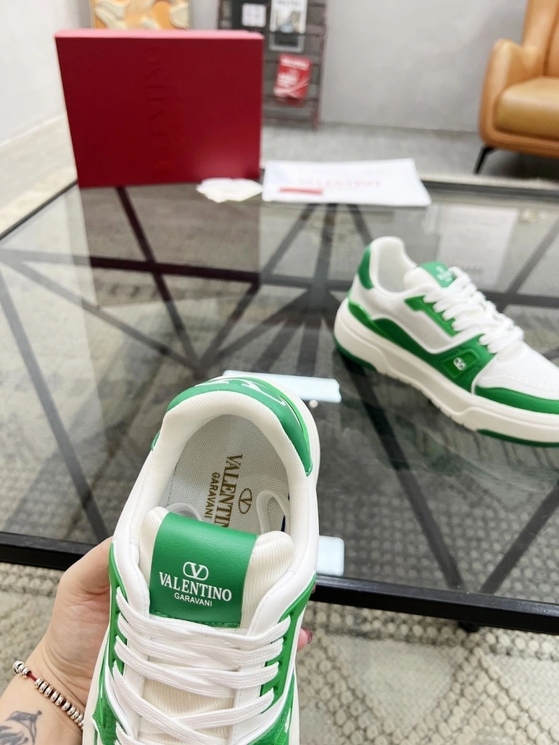 Trendsetting Vxlxntino Casual Shoes 229314