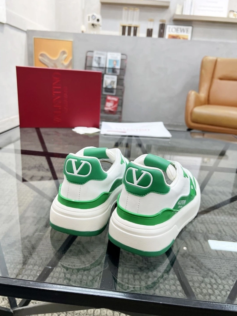 Trendsetting Vxlxntino Casual Shoes 229314