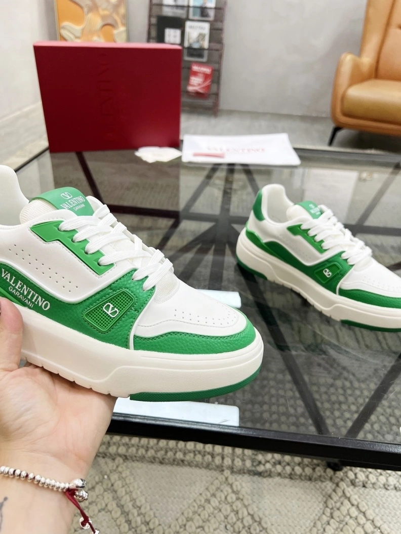 Trendsetting Vxlxntino Casual Shoes 229314