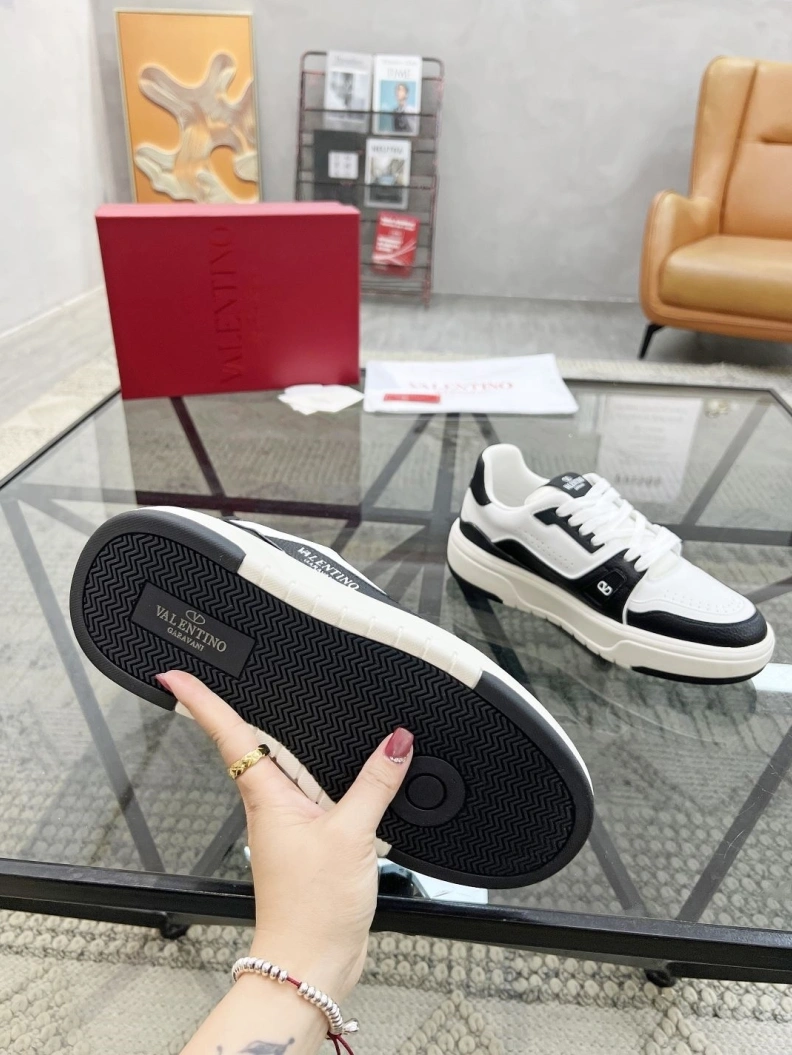 Classic Vxlxntino Casual Shoes 229310