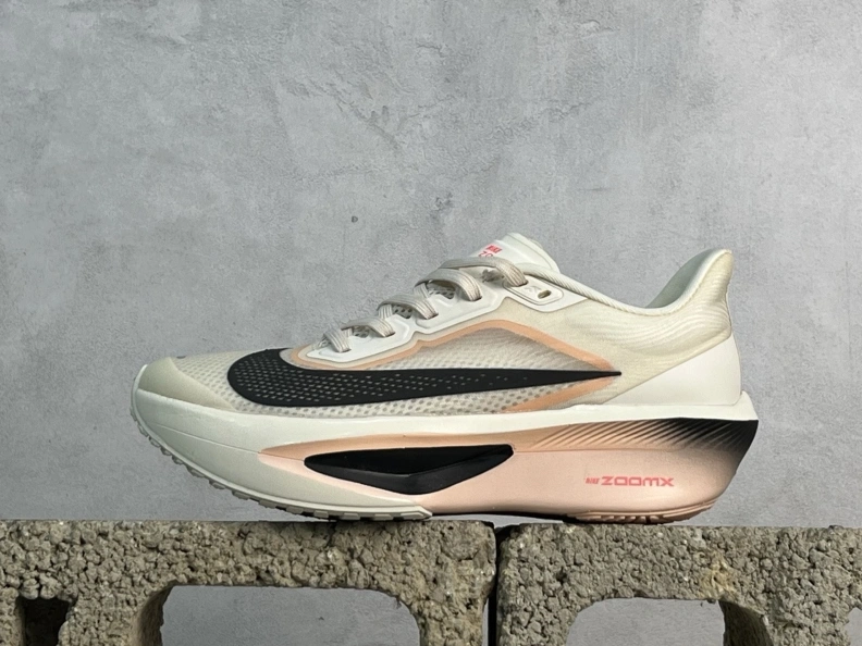 Nxkx Sneakers EyeCatching 198979