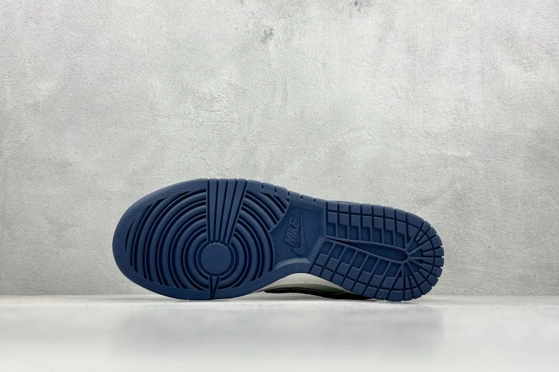 Minimalist Nxkx Sneakers 198971