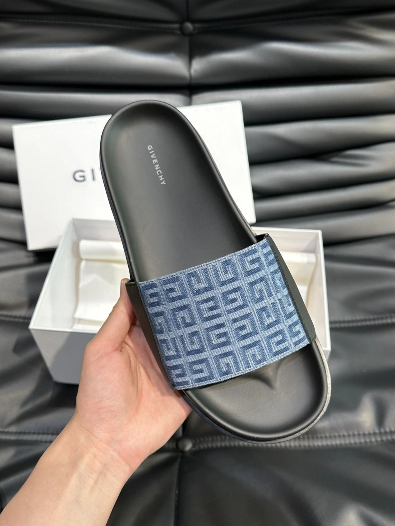 Elegant Gxvxnchy Slippers 152754