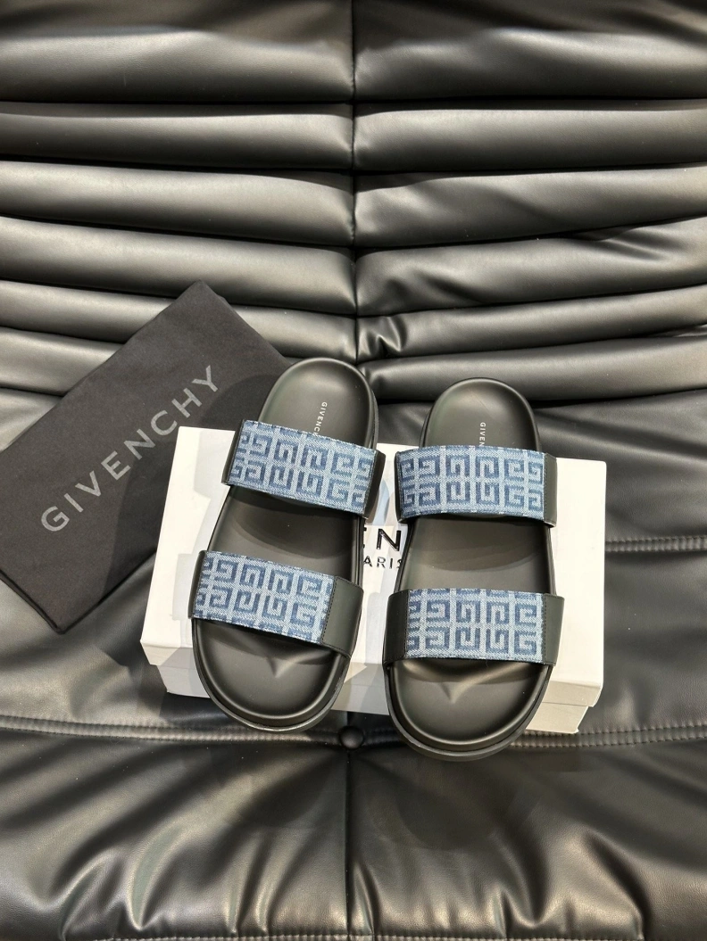 Gxvxnchy Slippers Bright 152750