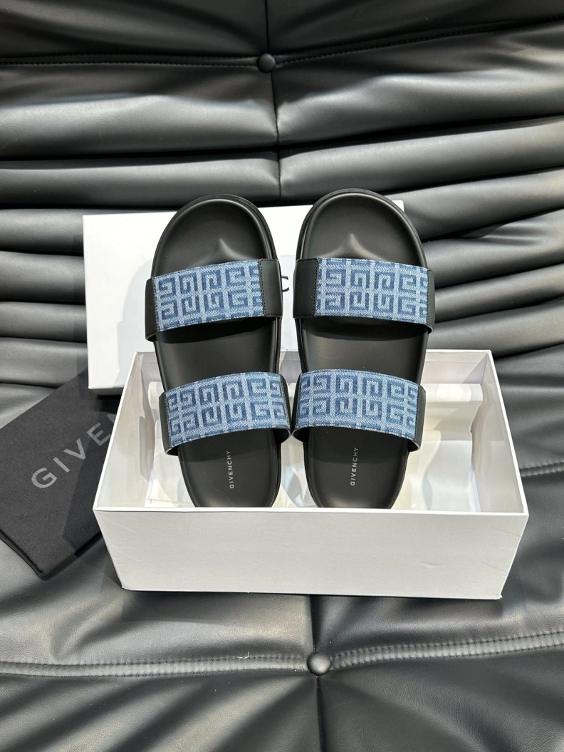 Gxvxnchy Slippers Bright 152750