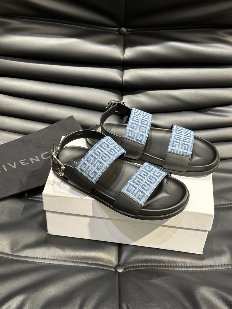 StreetReady Gxvxnchy Slippers 152746