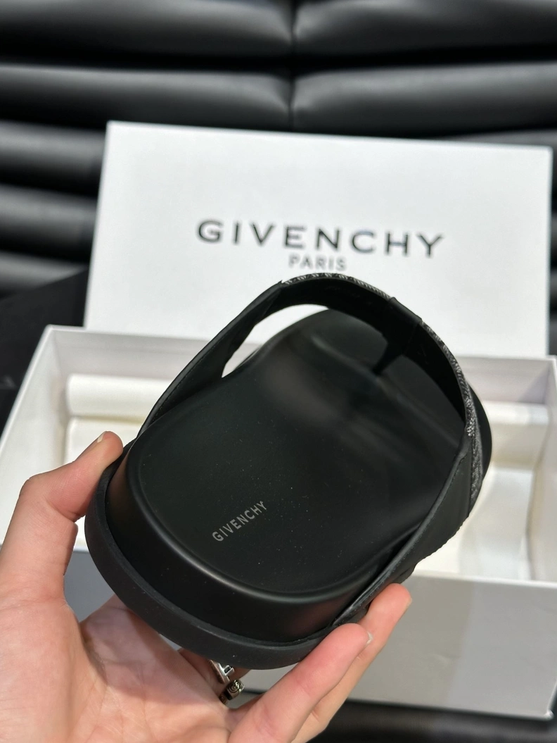 Gxvxnchy Slippers StreetReady 152753