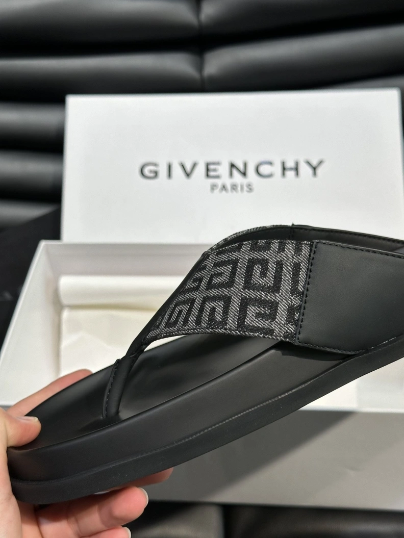 Gxvxnchy Slippers StreetReady 152753