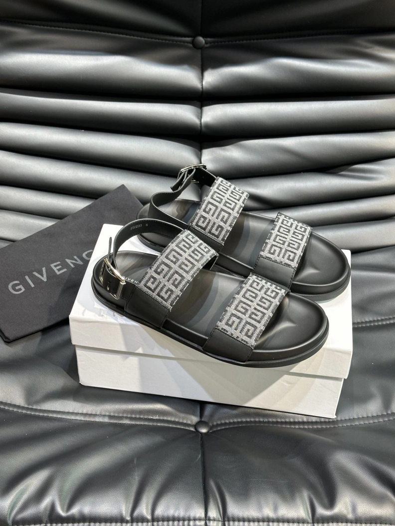 UrbanStyle Gxvxnchy Slippers 152747