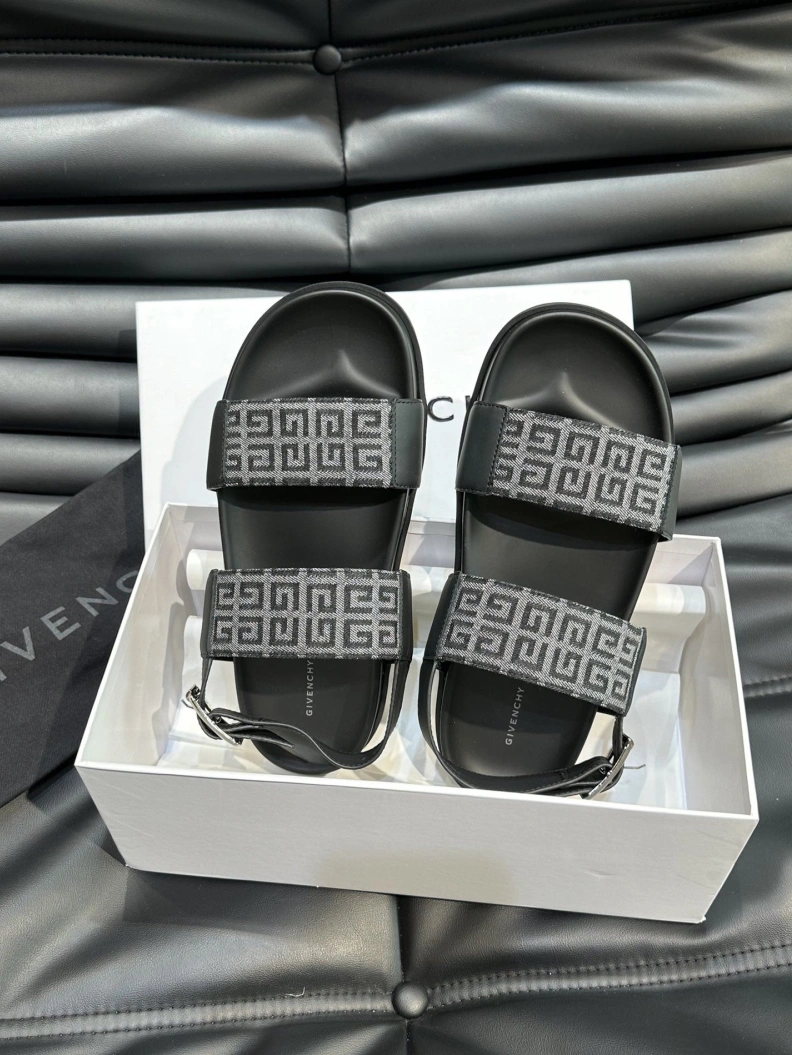 UrbanStyle Gxvxnchy Slippers 152747