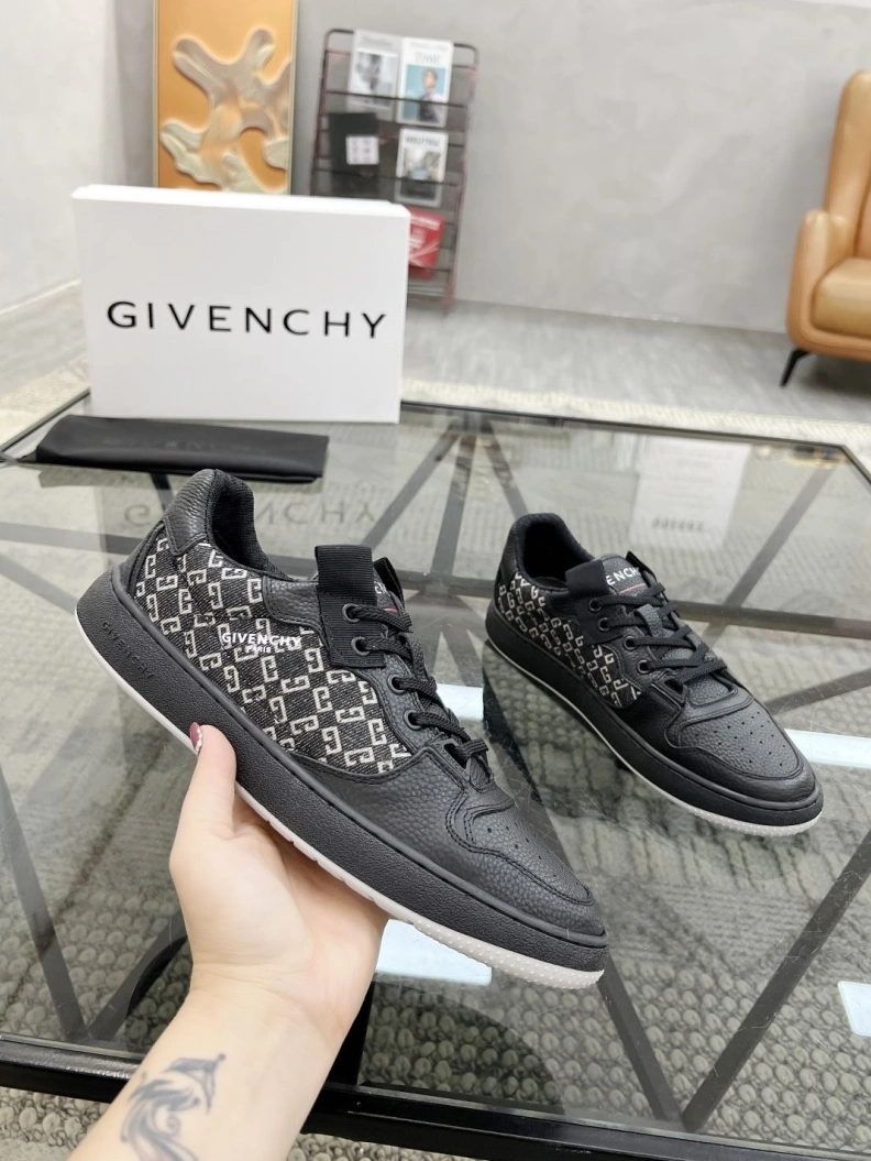 ModernLook Gxvxnchy Sneakers 152699