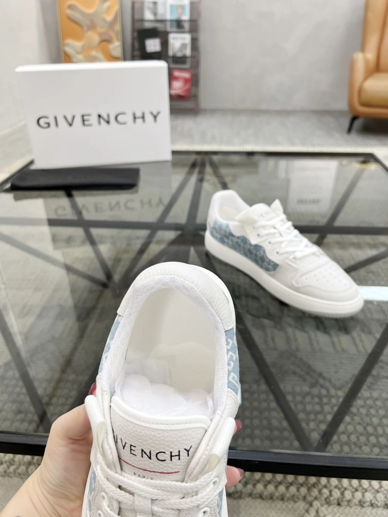 Gxvxnchy Sneakers Durable 152687