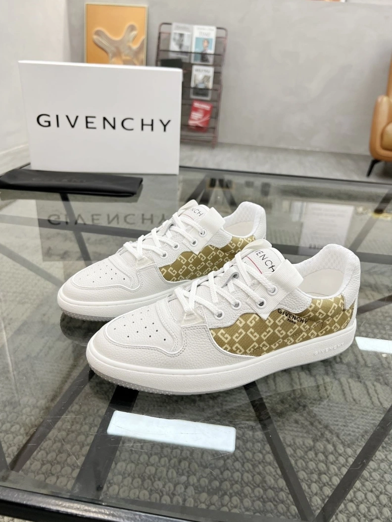 StreetReady Gxvxnchy Sneakers 152703
