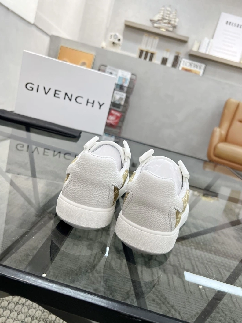 StreetReady Gxvxnchy Sneakers 152703