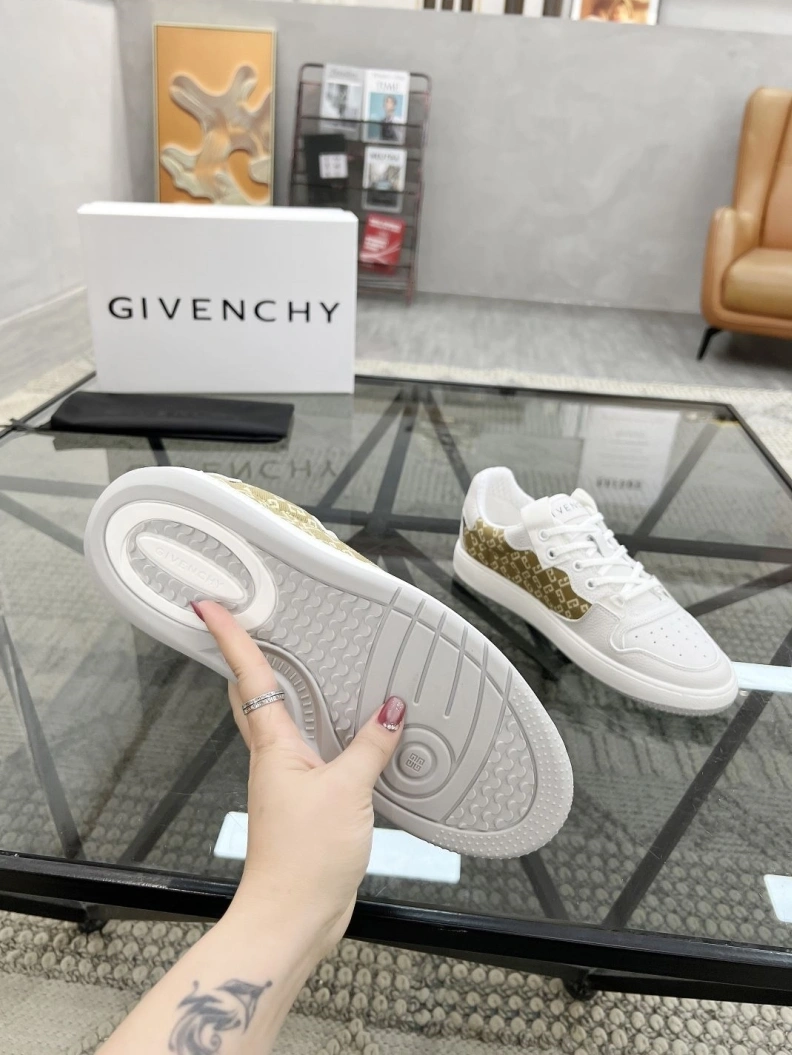 StreetReady Gxvxnchy Sneakers 152703