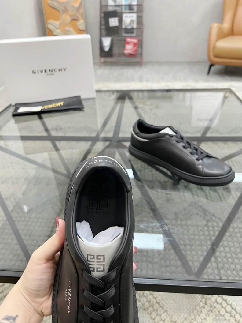 Stylish Mxnclxr Sneakers 197495