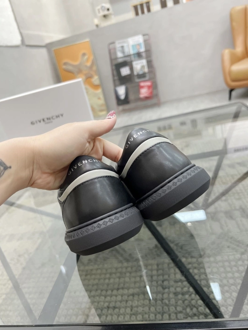 Stylish Mxnclxr Sneakers 197495