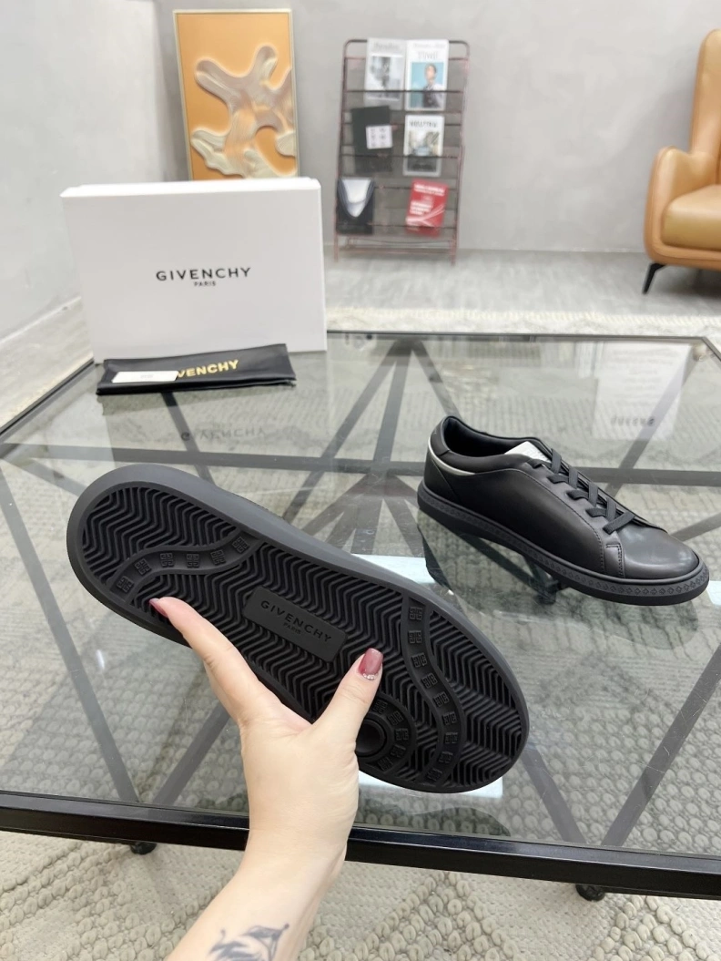 Stylish Mxnclxr Sneakers 197495