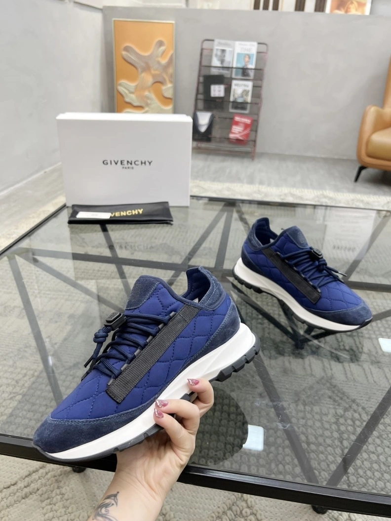 Practical Mxnclxr Sneakers 197502