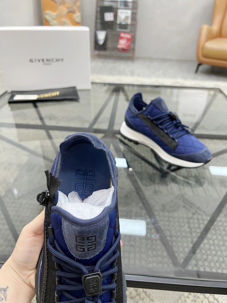 Practical Mxnclxr Sneakers 197502