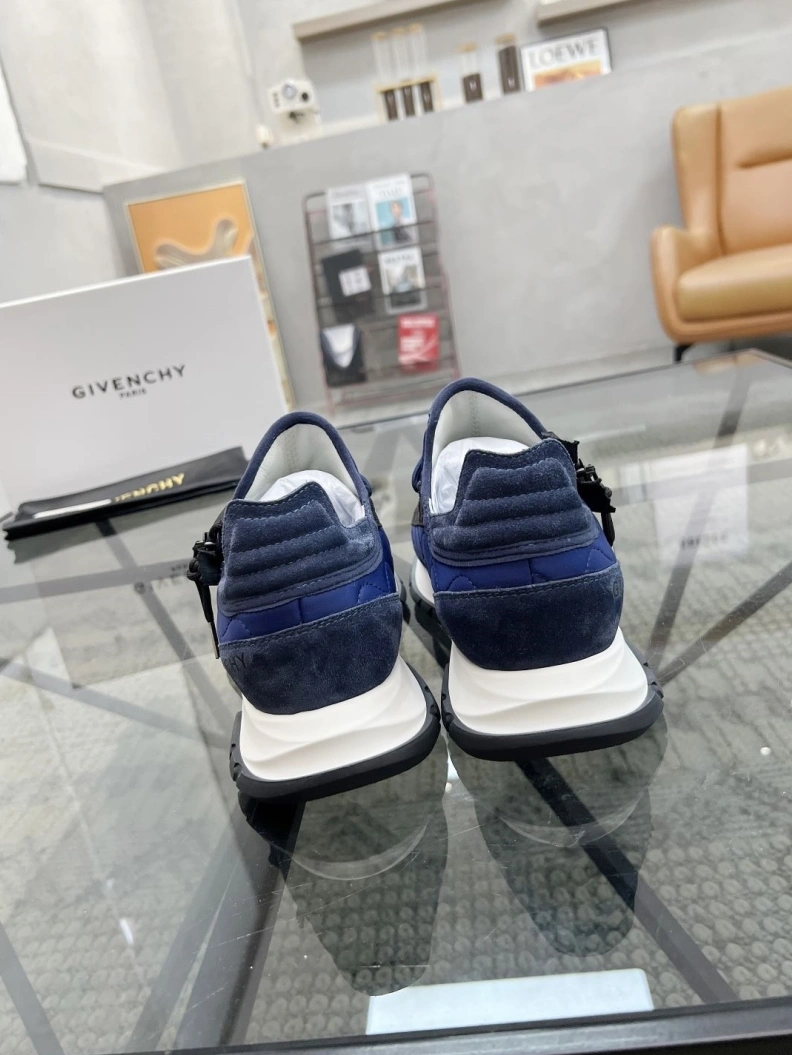 Practical Mxnclxr Sneakers 197502
