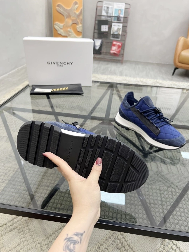 Practical Mxnclxr Sneakers 197502